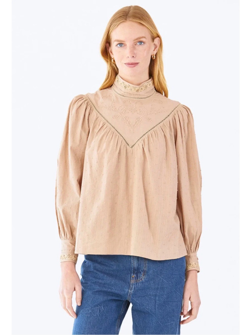 Hunter Bell Wells Top